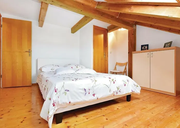 Stupin Celine Podglavica